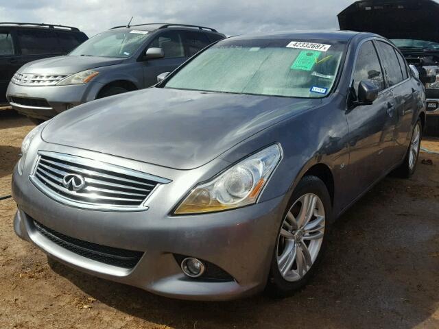 JN1CV6APXFM501107 - 2015 INFINITI Q40 GRAY photo 2