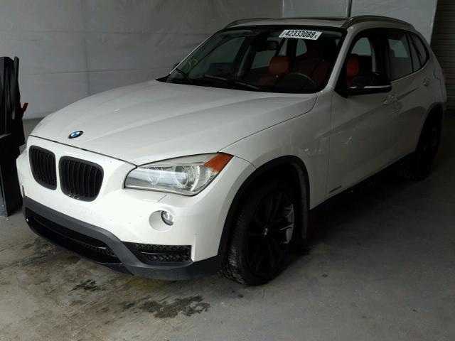 WBAVL1C5XDVR82815 - 2013 BMW X1 XDRIVE2 WHITE photo 2