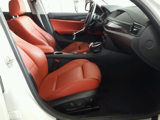 WBAVL1C5XDVR82815 - 2013 BMW X1 XDRIVE2 白色 照片 5