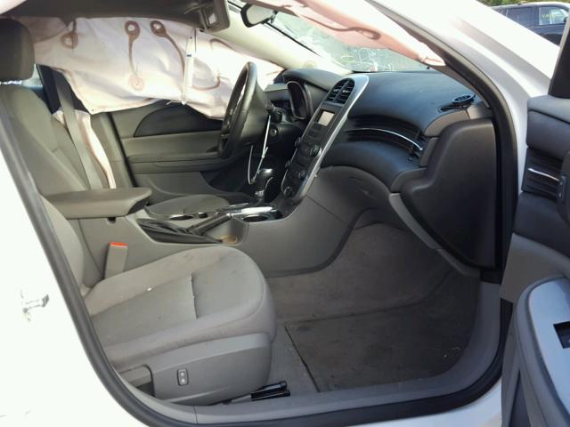 1G11B5SL8EF133475 - 2014 CHEVROLET MALIBU LS თეთრი ფოტო 5