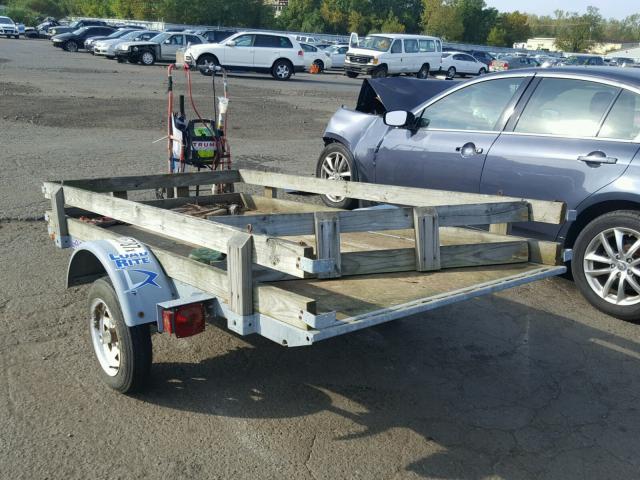 N0V1N0V1N0V110418 - 2001 UTILITY TRAILER GRAY photo 3