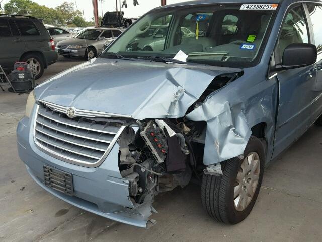 2A8HR44E19R542497 - 2009 CHRYSLER TOWN & COU BLUE photo 9