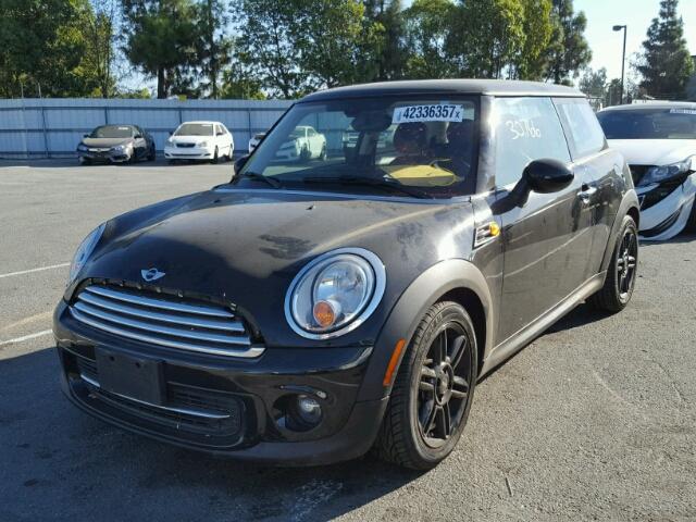 WMWSU3C56DT690487 - 2013 MINI COOPER BLACK photo 2