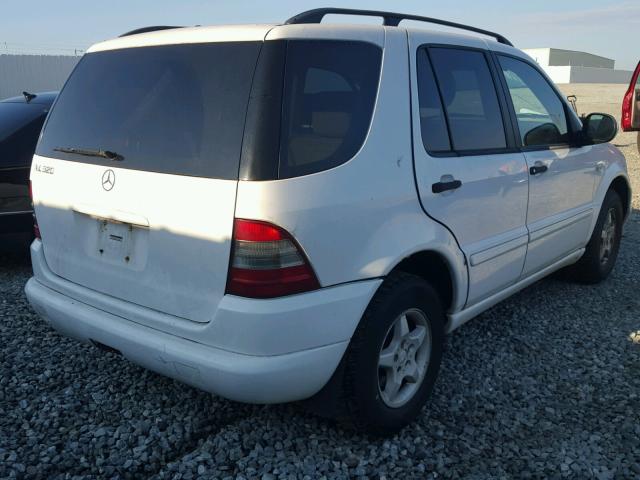 4JGAB54E7YA220772 - 2000 MERCEDES-BENZ ML WHITE photo 4