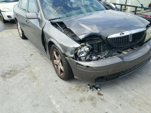 1LNHM87A52Y705722 - 2002 LINCOLN LS 石墨色 照片 9