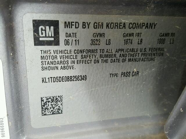 KL1TD5DE0BB256349 - 2011 CHEVROLET AVEO LS GRAY photo 10