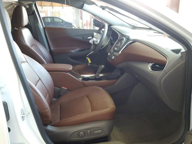 1G1ZH5SXXGF232175 - 2016 CHEVROLET MALIBU PRE WHITE photo 5