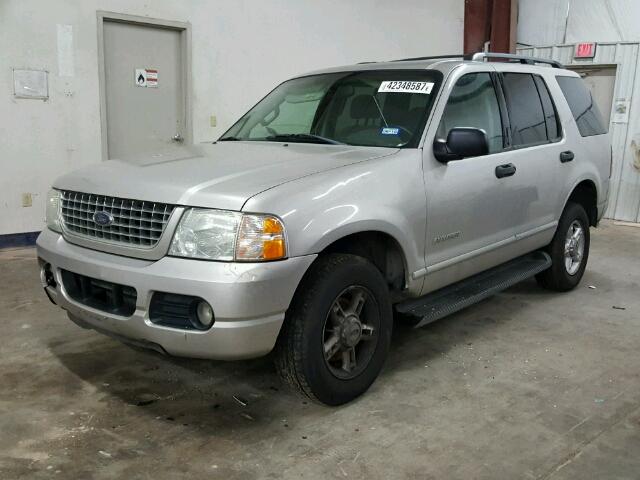 1FMZU73K84ZA42611 - 2004 FORD EXPLORER SILVER photo 2