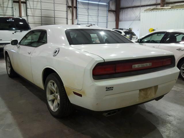 2C3CDYAG4EH270061 - 2014 DODGE CHALLENGER WHITE photo 3