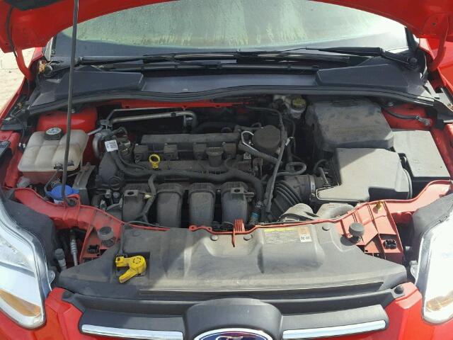 1FAHP3K26CL379397 - 2012 FORD FOCUS RED photo 7
