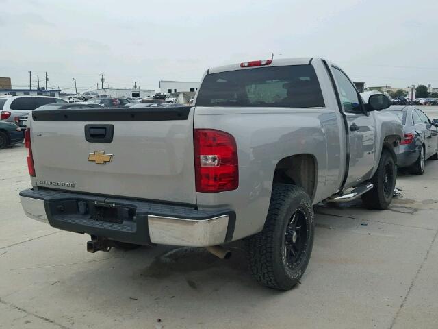 1GCEC14C38Z109745 - 2008 CHEVROLET SILVERADO GRAY photo 4