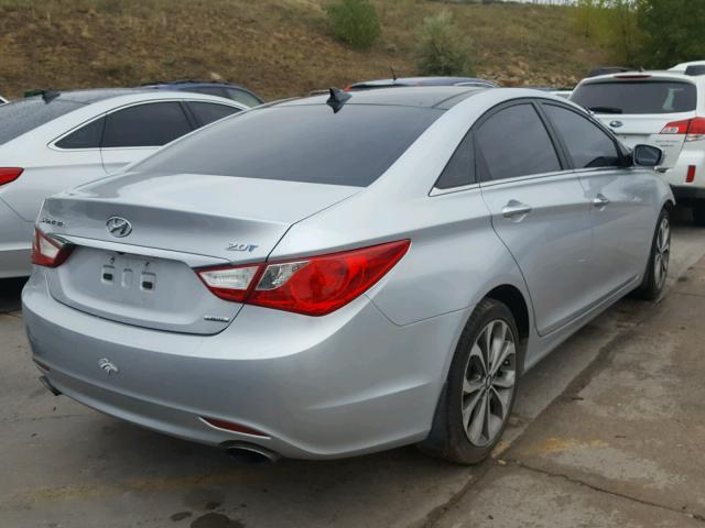 5NPEC4AB7DH599993 - 2013 HYUNDAI SONATA SE SILVER photo 4