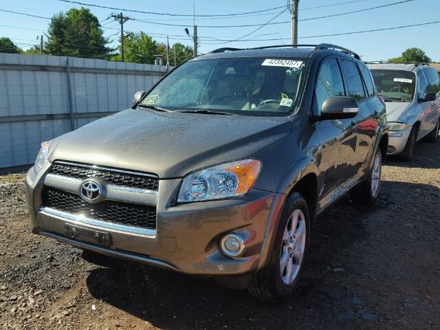 2T3DF4DV3CW247171 - 2012 TOYOTA RAV4 BROWN photo 2