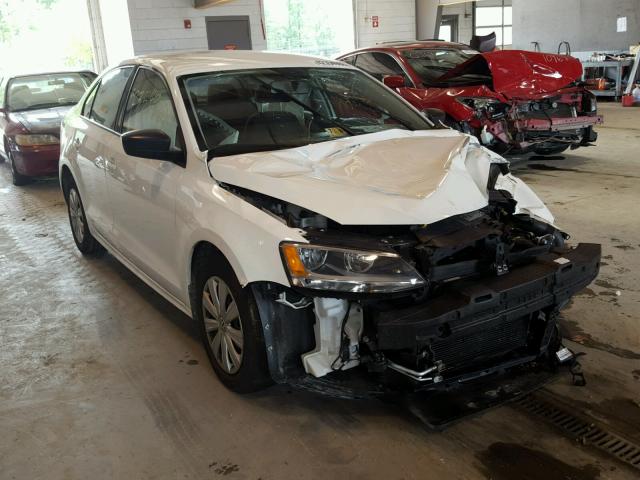 3VW2K7AJ6EM230288 - 2014 VOLKSWAGEN JETTA BASE WHITE photo 1
