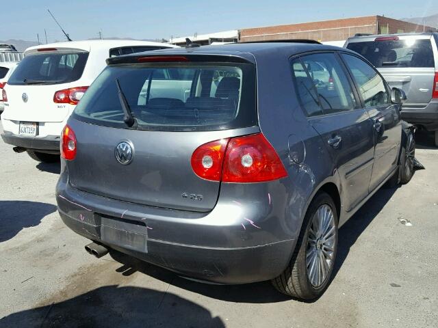 WVWDR71K57W068415 - 2007 VOLKSWAGEN RABBIT GRAY photo 4