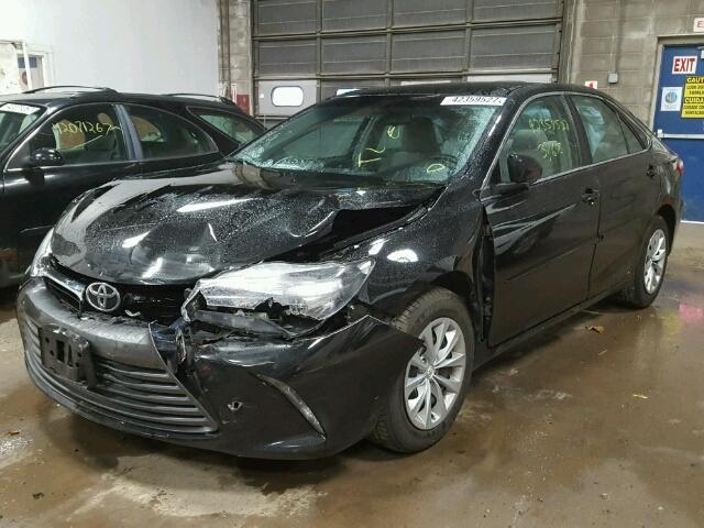 4T4BF1FK0GR523688 - 2016 TOYOTA CAMRY LE BLACK photo 2