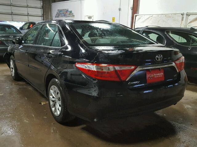 4T4BF1FK0GR523688 - 2016 TOYOTA CAMRY LE BLACK photo 3