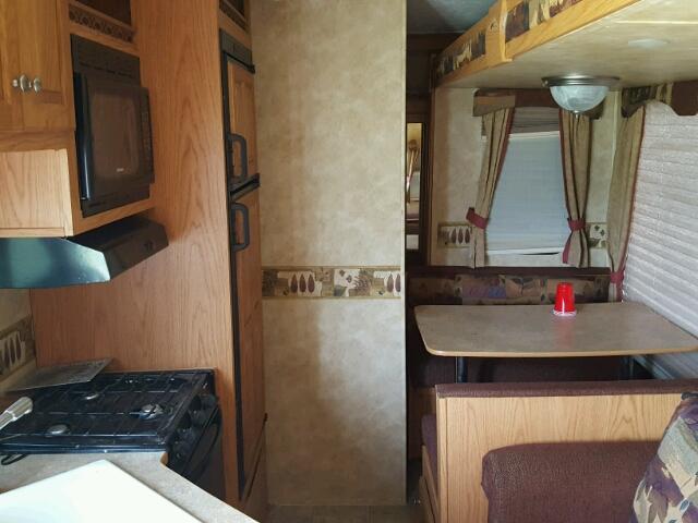 5SFGF29248E030093 - 2008 HEART LAND SUNDANCE WHITE photo 5