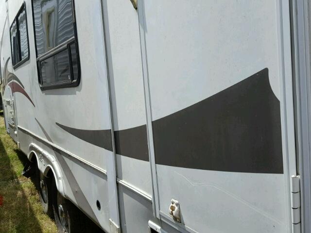 5SFGF29248E030093 - 2008 HEART LAND SUNDANCE WHITE photo 9