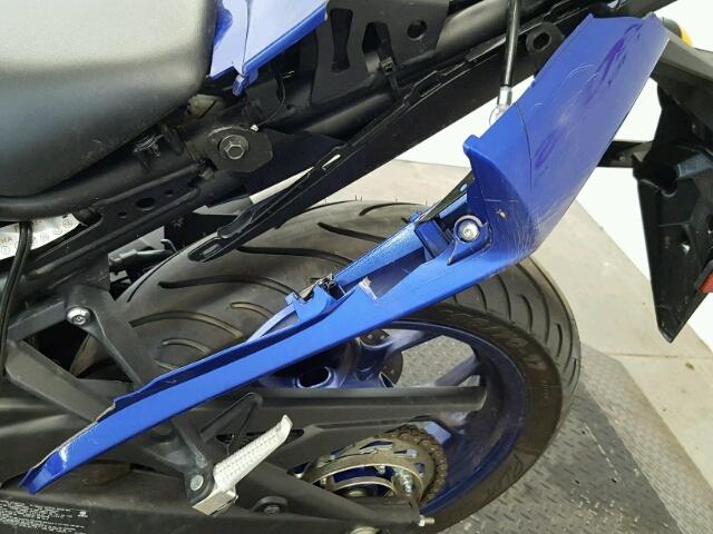 MH3RH06Y9GK015111 - 2016 YAMAHA YZFR3 BLUE photo 11