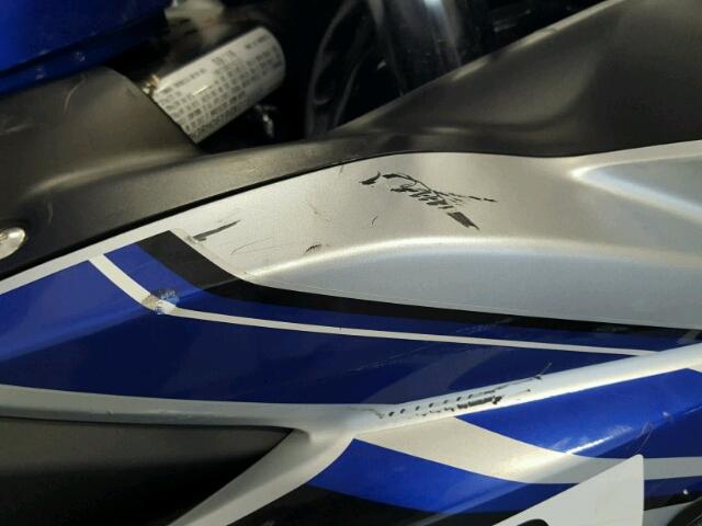 MH3RH06Y9GK015111 - 2016 YAMAHA YZFR3 BLUE photo 17