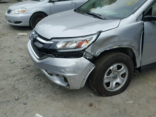 5J6RM4H38FL011251 - 2015 HONDA CR-V LX SILVER photo 9