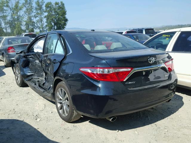 4T1BK1FK1HU580604 - 2017 TOYOTA CAMRY XSE BLUE photo 3