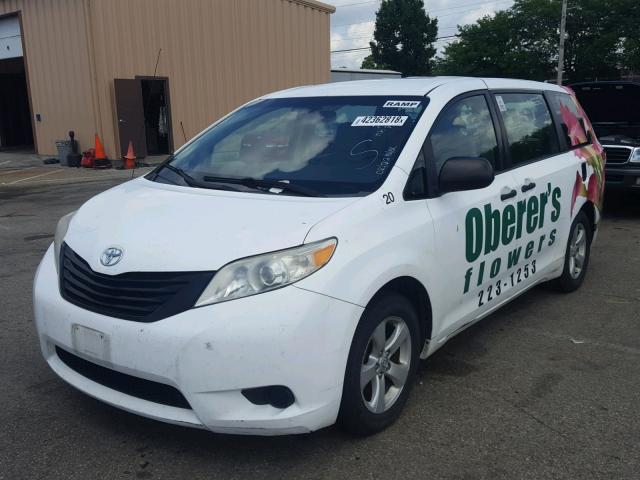 5TDZK3DC6BS065491 - 2011 TOYOTA SIENNA BAS WHITE photo 2