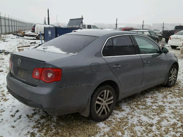 3VWDT31K86M820713 - 2006 VOLKSWAGEN JETTA TDI GRAY photo 4