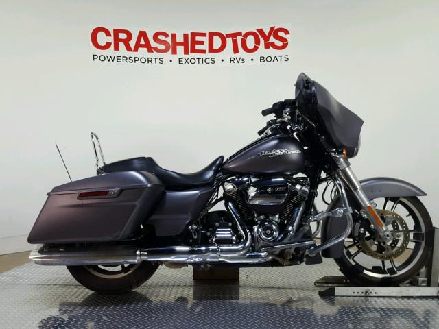 1HD1KRC12HB631919 - 2017 HARLEY-DAVIDSON FLHXS STRE GRAY photo 1