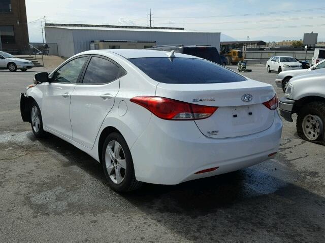 5NPDH4AE3DH234184 - 2013 HYUNDAI ELANTRA GL WHITE photo 3