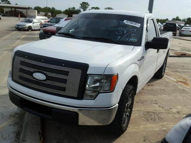 1FTMF1CM6CKE03204 - 2012 FORD F150 WHITE photo 2