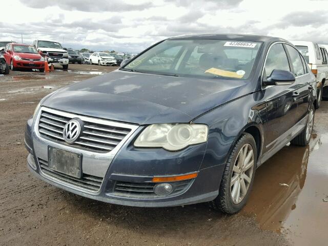 WVWFU73C06P143463 - 2006 VOLKSWAGEN PASSAT BLUE photo 2