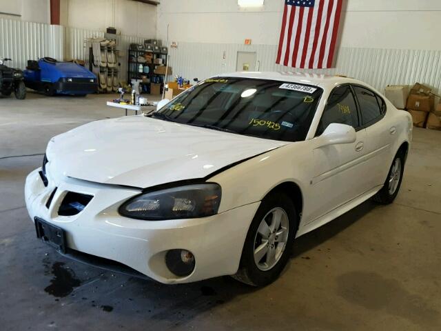 2G2WP552171150425 - 2007 PONTIAC GRAND PRIX WHITE photo 2