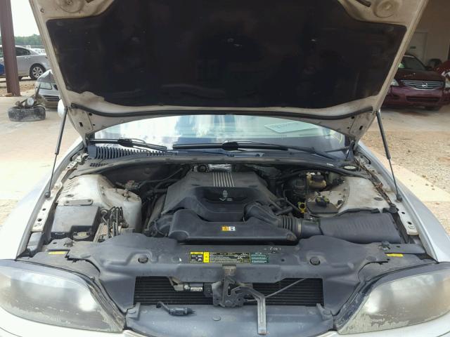 1LNHM87A64Y643590 - 2004 LINCOLN LS 银色 照片 7