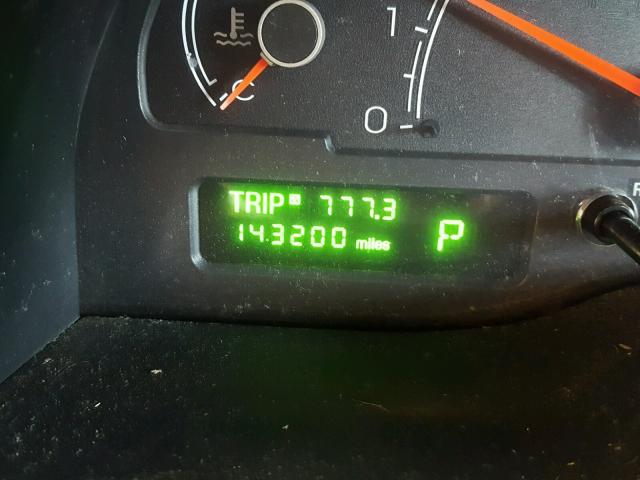 1LNHM87A64Y643590 - 2004 LINCOLN LS 银色 照片 8