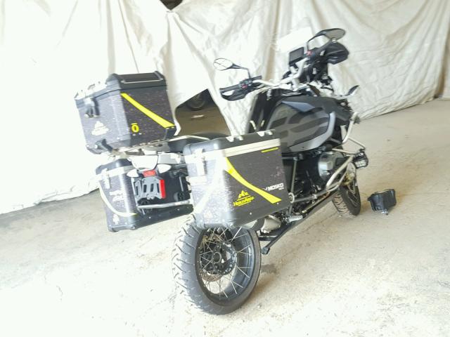 WB10A1206JZ899487 - 2018 BMW R1200 GS A BLACK photo 4