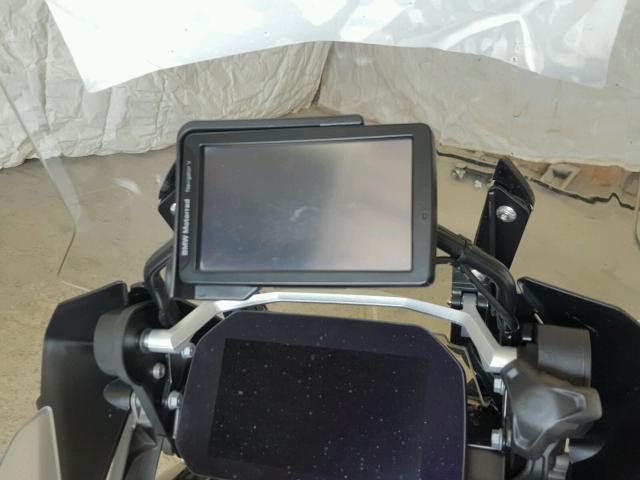 WB10A1206JZ899487 - 2018 BMW R1200 GS A BLACK photo 9