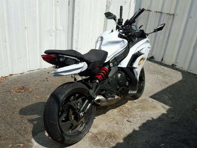 JKAEXEE16DDA11211 - 2013 KAWASAKI EX650 E WHITE photo 4