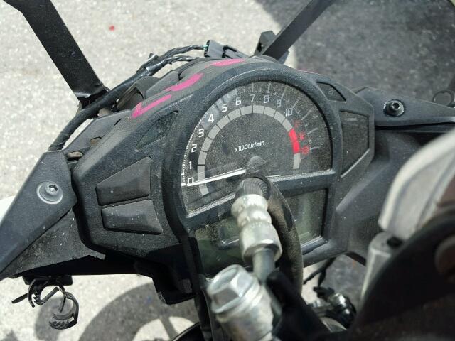 JKAEXEE16DDA11211 - 2013 KAWASAKI EX650 E WHITE photo 8