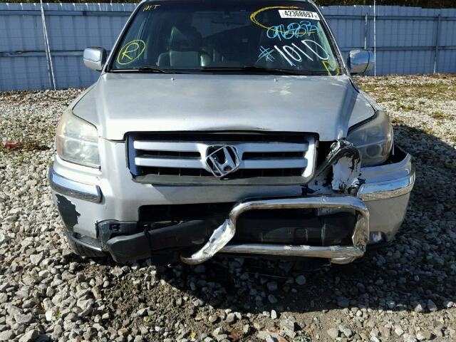 5FNYF18616B009865 - 2006 HONDA PILOT EX SILVER photo 9