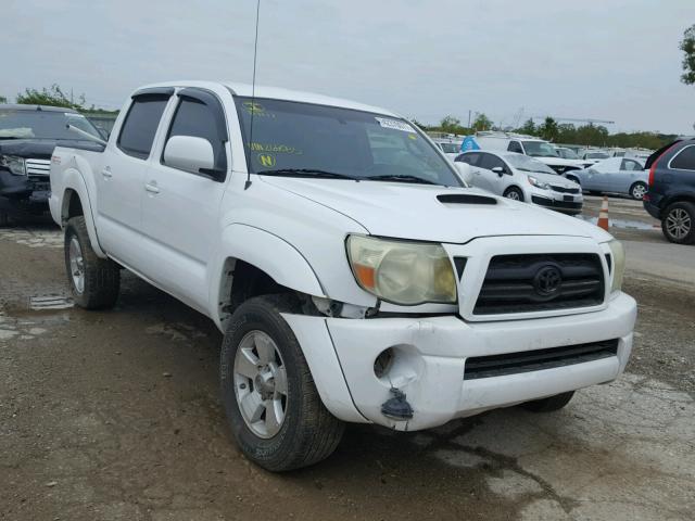 5TEJU62N76Z264085 - 2006 TOYOTA TACOMA DOU WHITE photo 1