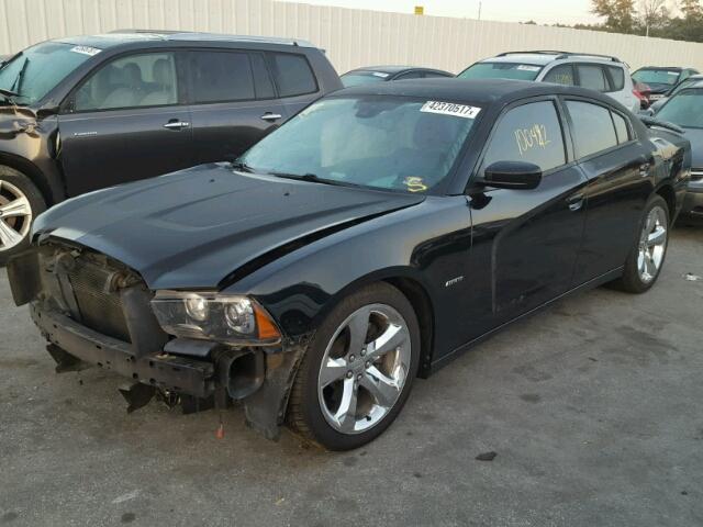 2C3CDXCT6DH730825 - 2013 DODGE CHARGER BLACK photo 2