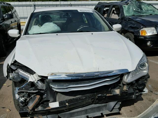 1C3CCBBB8DN539719 - 2013 CHRYSLER 200 WHITE photo 9