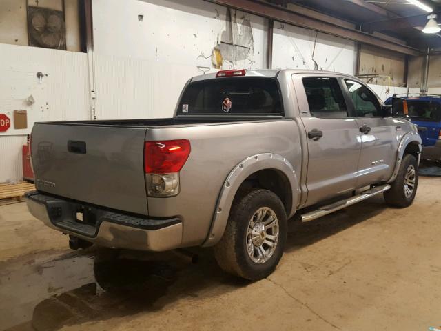 5TBDV541X7S471401 - 2007 TOYOTA TUNDRA SILVER photo 4