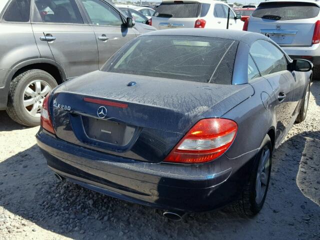 WDBWK54F66F108093 - 2006 MERCEDES-BENZ SLK 280 BLUE photo 4