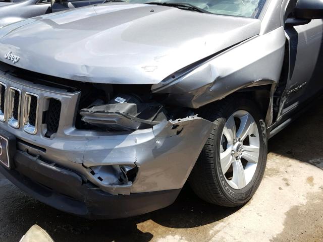 1C4NJCBA9GD568700 - 2016 JEEP COMPASS SP 灰色 照片 9