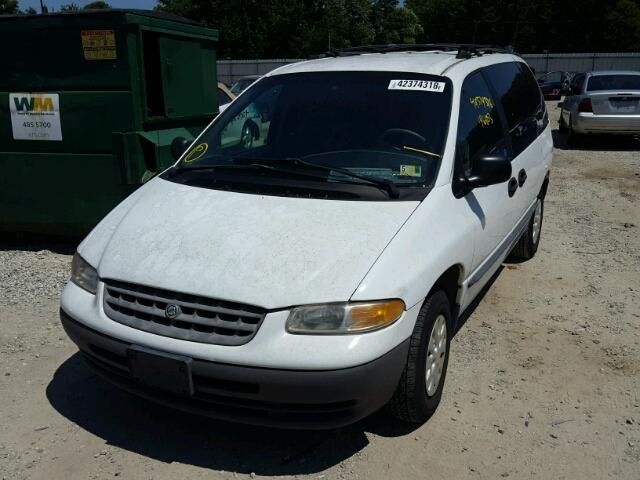 2C4FJ25B5YR892826 - 2000 CHRYSLER VOYAGER WHITE photo 2