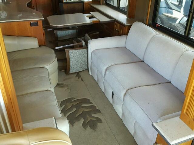 1RF14571851031995 - 2005 ROADMASTER RAIL MONOCOQUE თაფლისფერი ფოტო 6