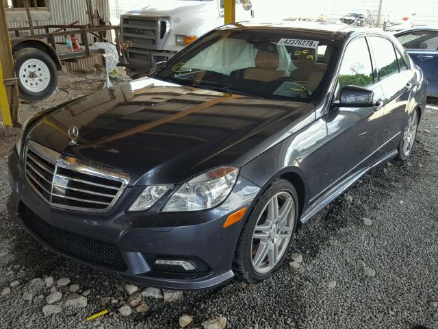 WDDHF7CB2AA026916 - 2010 MERCEDES-BENZ E 550 GRAY photo 2